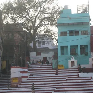Kedareswar Couette-café